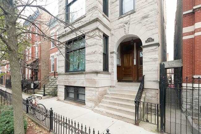 Photo - 1723 W Huron St Unit 2c