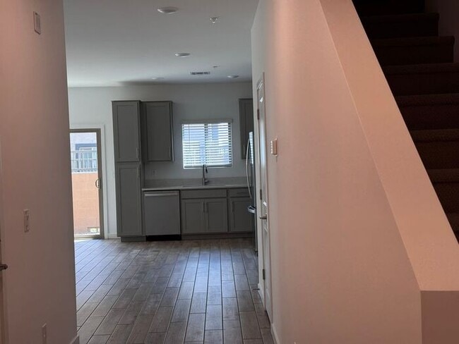 Photo - Stunning New 3Beds/2.5Bath Townhome in Phoenix, AZ!