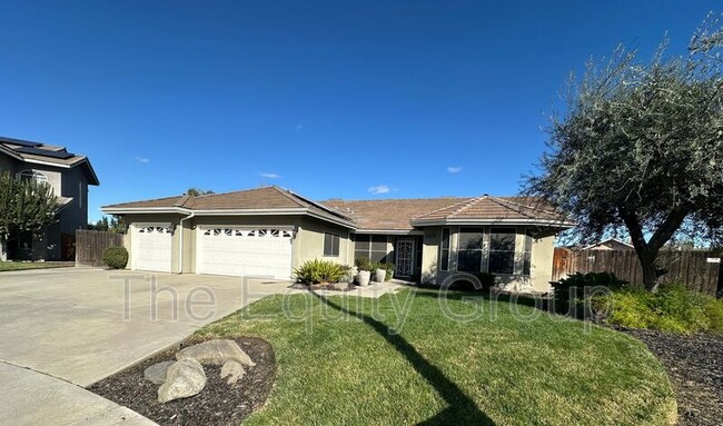 Building Photo - 540 W Birch Ct Rental