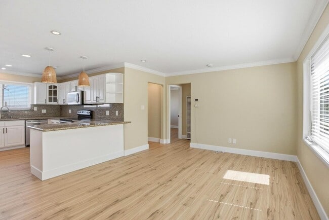 Photo - 400 La Casa Ave