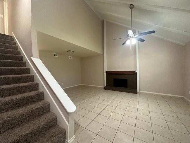 Photo - 1222 Ravenscourt Dr