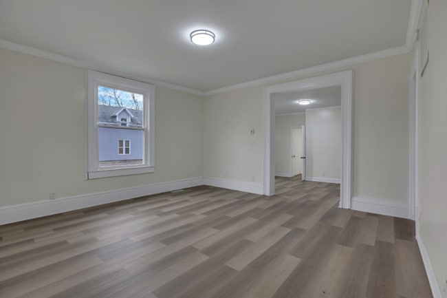 Photo - 137 E Ottawa St