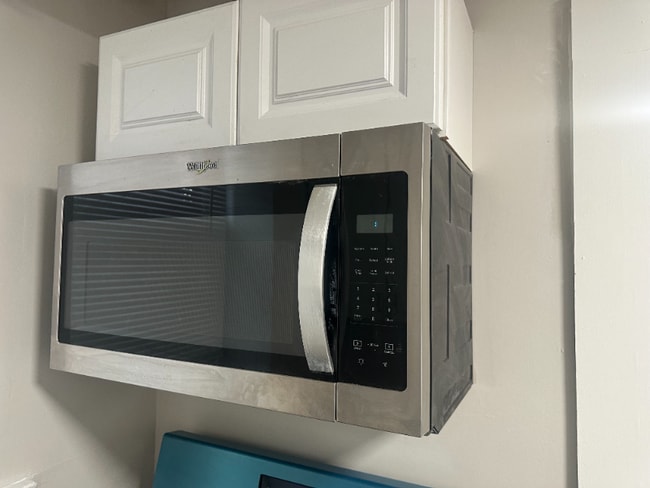 Photo - 9 Bentley Ave Unit 17B