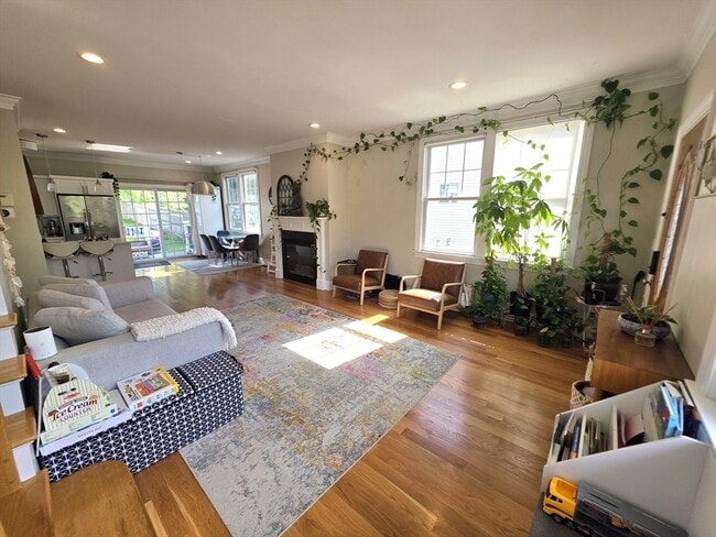Photo - 429 Gallivan Blvd