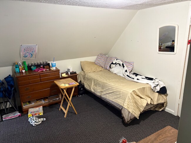 Photo - 408 Lawler Ave S Unit Apartment 1