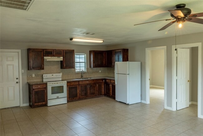 537 Cottontail Dr