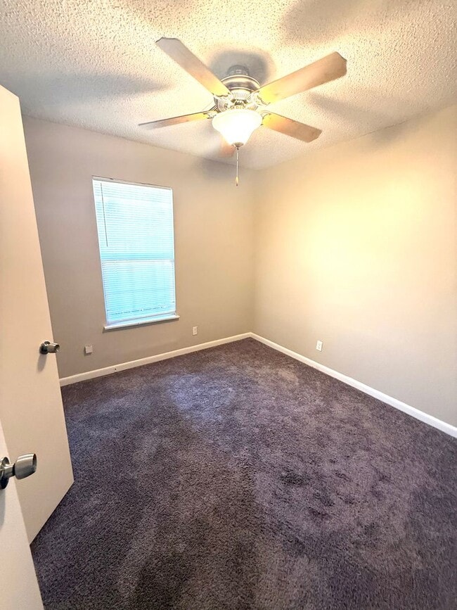 Photo - ** 3 Bed 2 Bath located off Woodley road ** Call 334-366-9198 to schedule a self tour