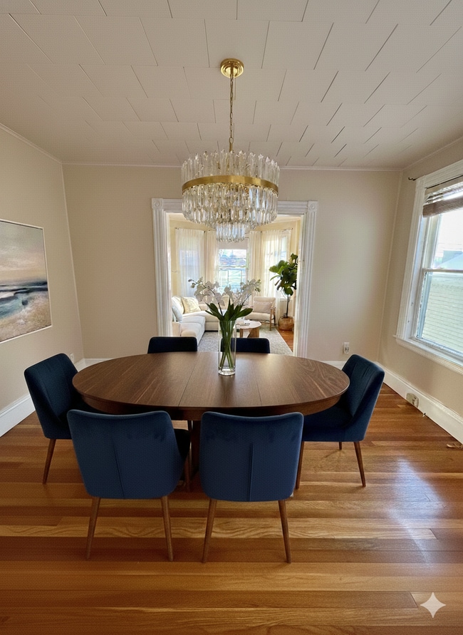 Building Photo - 610 Humphrey St Unit 1.