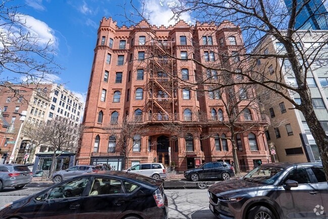 Building Photo - 271 Dartmouth St Unit 1D Rental
