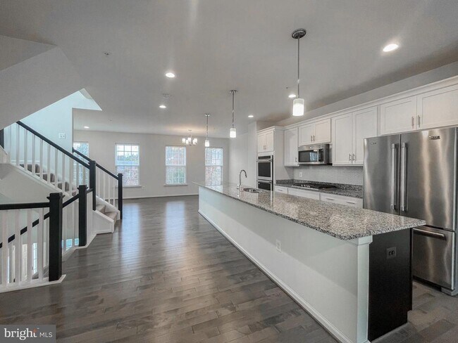 Photo - 15501 Newtonmore Ln