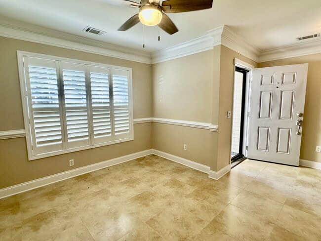 Photo - Charming Two Bedroom Home in Pinecrest!