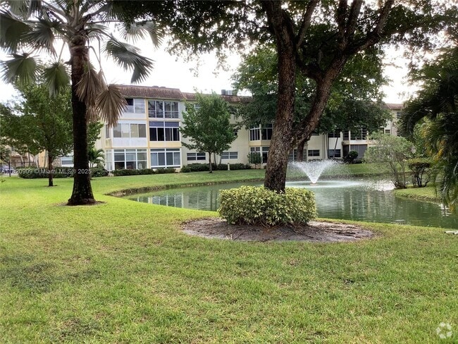 Building Photo - 5181 W Oakland Park Blvd Unit 112 Rental