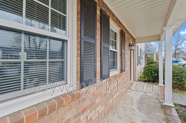 Photo - 3920 Almon Dr