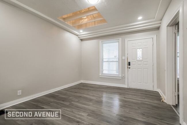 Photo - 103 Saunders Ct