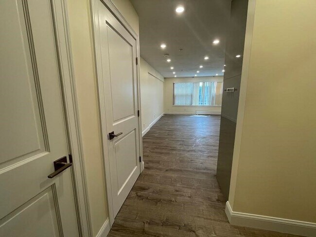 Photo - 1022 Commonwealth Ave