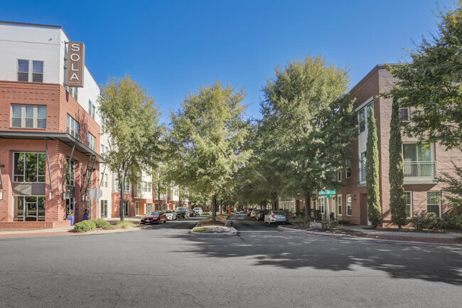 Photo - Sola Station