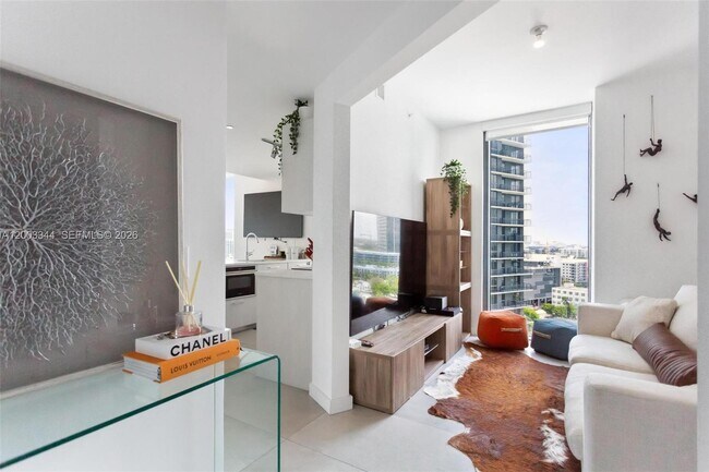 Photo - 501 NE 31st St Unidad 1508