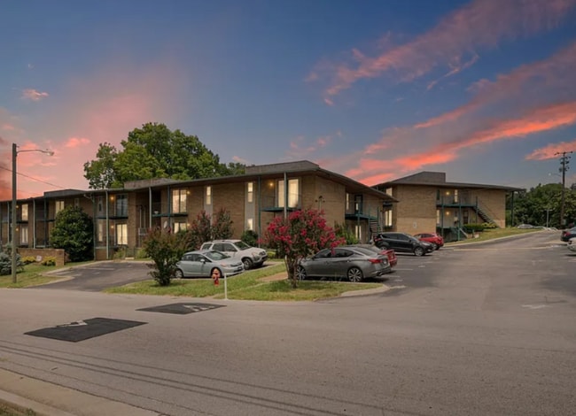 Photo - 555 N Dupont Ave Unit B27