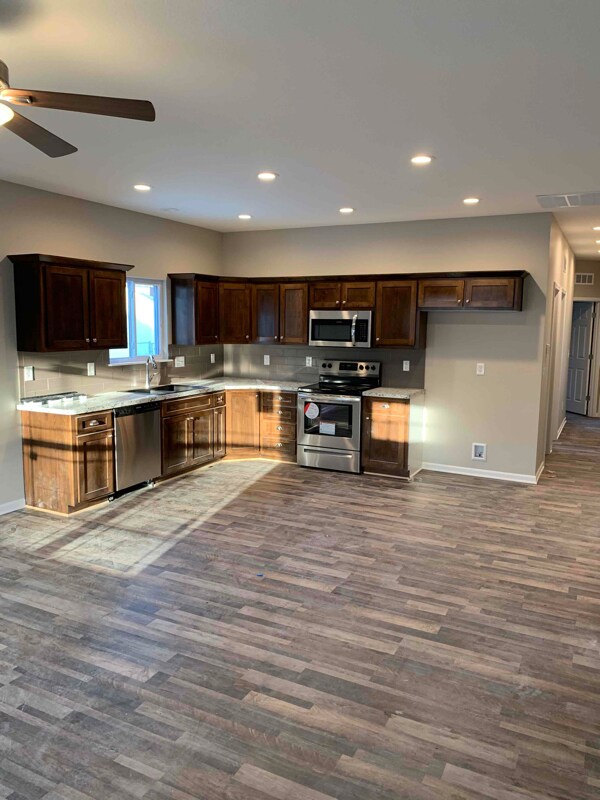 Photo - 715 S Pecan St