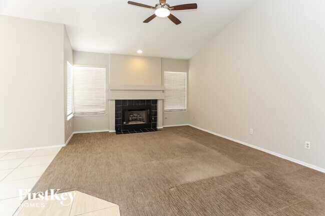 Photo - 4421 Inez Dr