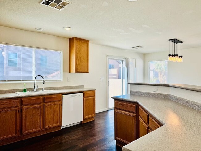 Photo - Great Floor Plan!!!