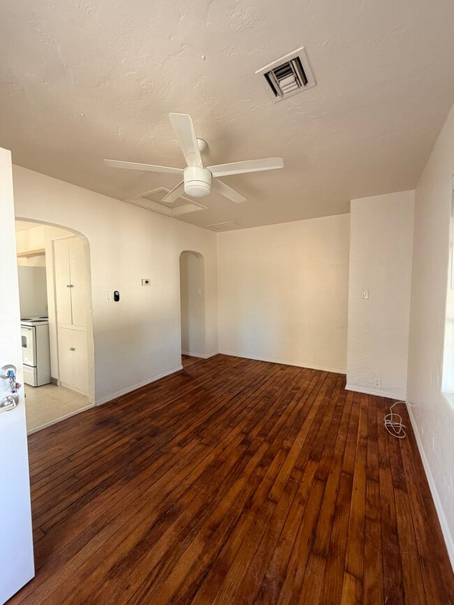 Photo - Charming Roosevelt District Cottage