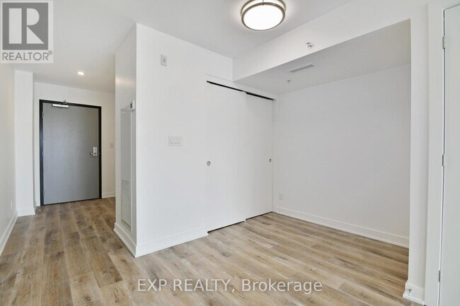 Photo - 134 Robinson Ave