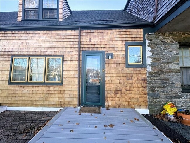 Photo - 438 Wolcott Ave