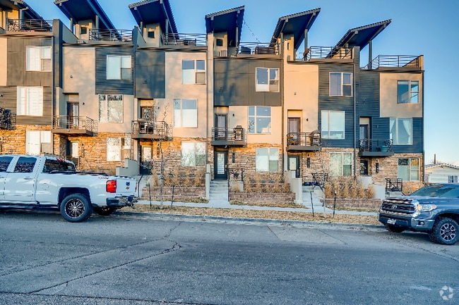Building Photo - 1725 Eaton St Rental