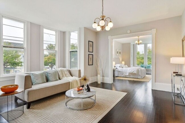 Building Photo - 730-732 Pacific Ave Unit 730 Pacific  A