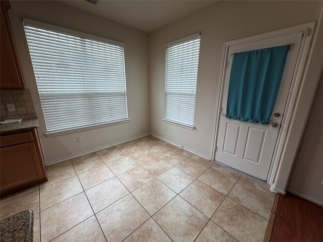 Photo - 6826 Pheasant Oak Dr