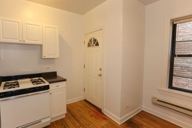 Photo - 3725.5 N Pine Grove Ave Unit W3