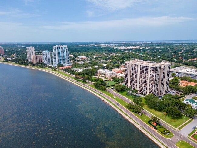 Monte Carlo Towers - 3301 Bayshore Blvd Unidad 407