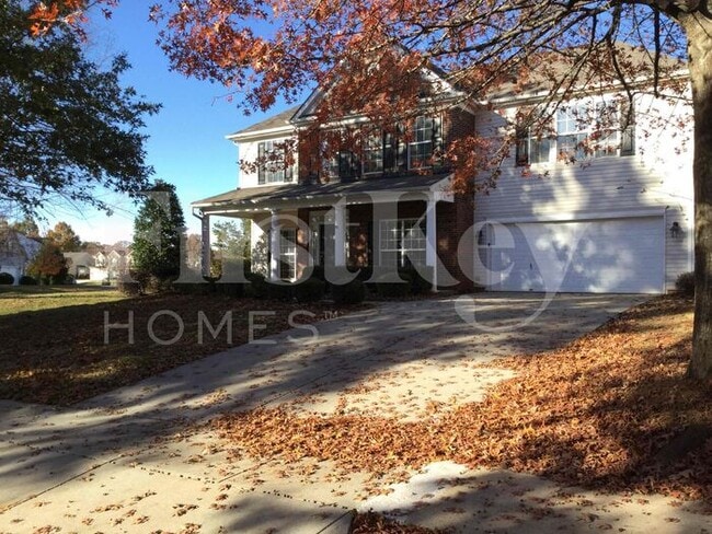 Photo - 126 Centerpoint Dr House