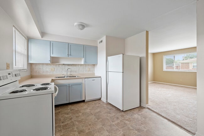 Photo - 4944 - 4958 Arbor Village Dr