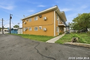 Building Photo - 6641 San Pedro Ave