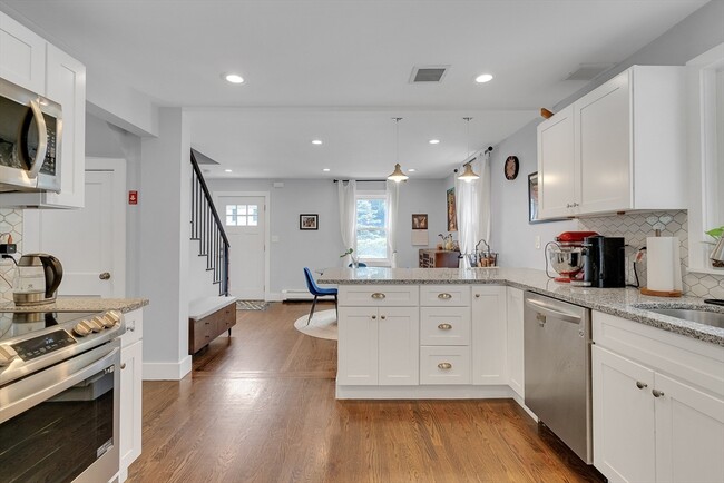 Photo - 103 Stimson St