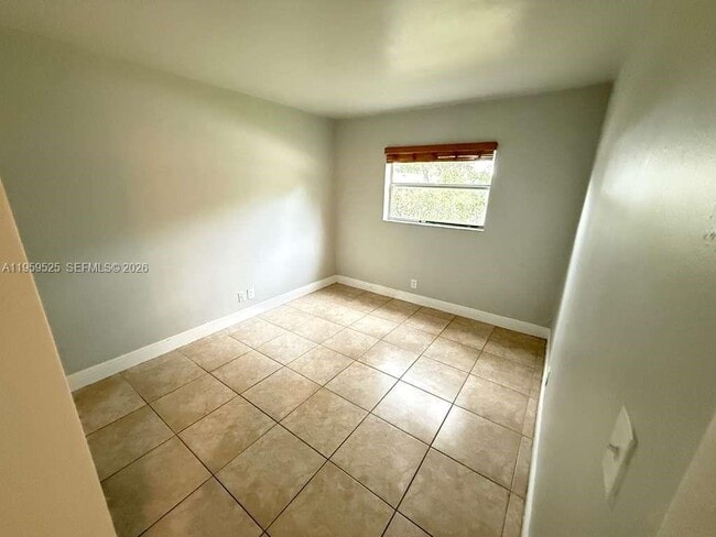 Photo - 101 NE 41st St Unidad A1