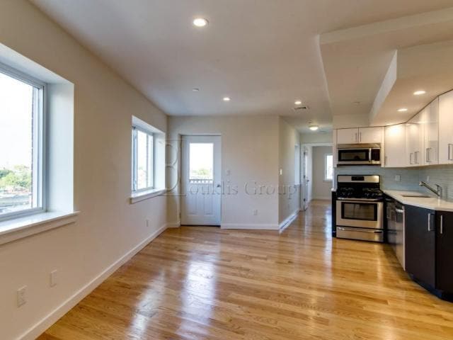 Photo - 1 bedroom in ASTORIA NY 11102 Unit 4A