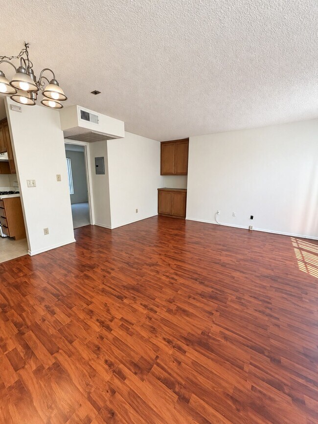 5408 Carpenter Ave