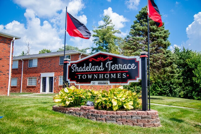 Shadeland Terrace Townhomes w/Full Basements