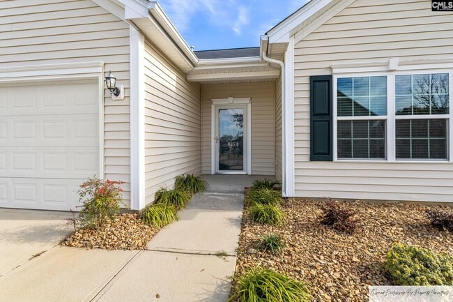 Photo - 825 Burnview Ln