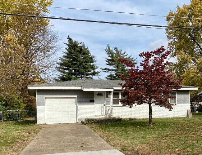 Photo - Super Clean 2 Bedroom - 1 Bath Home