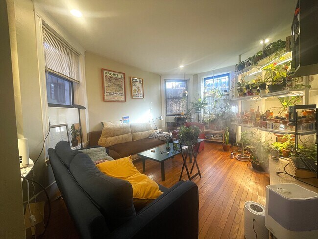 Photo - 1914 Beacon St Unidad 1