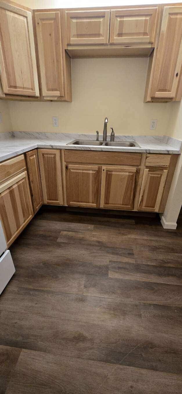 Photo - 405 W Oak St Unit A