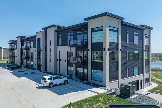 Apartamentos - The Collier