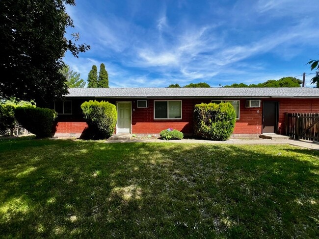 Building Photo - LH1907 Unit A