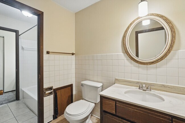 Photo - Forest Lake NorthShore Apartments LLC (1167) Unit 202