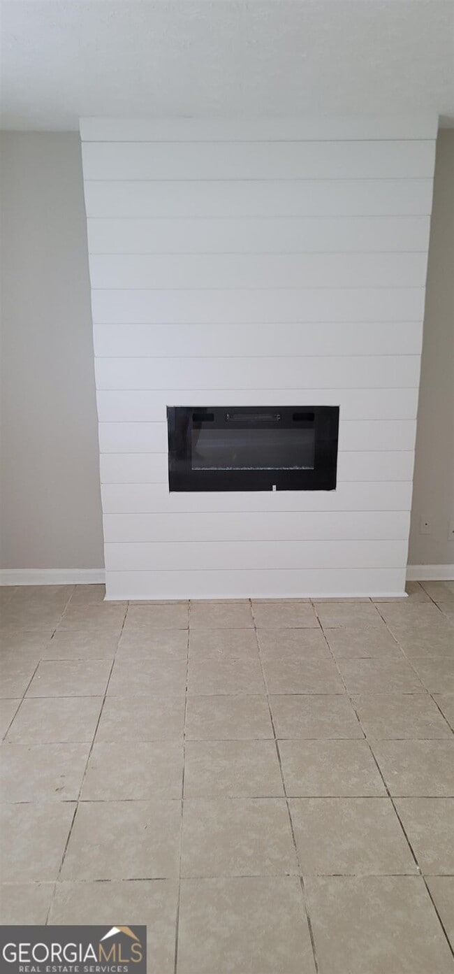 Photo - 2085 Lenoa Ln