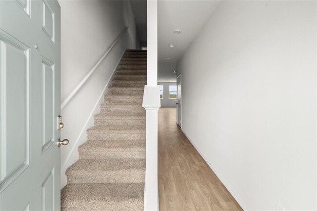 Photo - 131 Kendall Ln